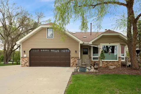 17650 Evener Way, Eden Prairie, MN 55346