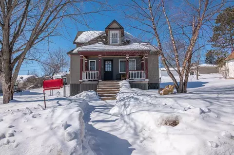109 S Auburn Ave, Eveleth, MN 55734