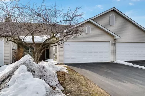 7901 Barrymore Ln, Woodbury, MN 55125