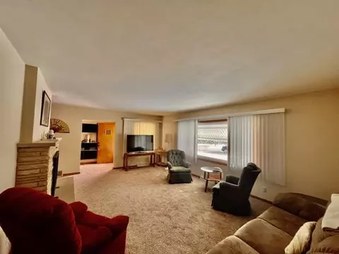 400 S 7th St, La Crescent, MN 55947 photo 5