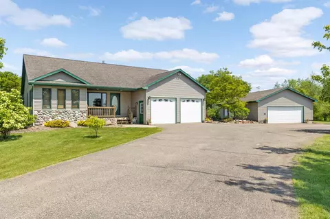 995 166th St, Hammond, WI 54015