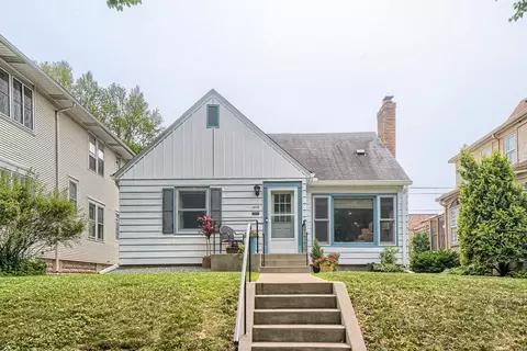 1478 Sargent Ave, Saint Paul, MN 55105