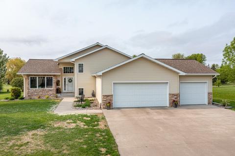 520 Spruce Ln, Crookston, MN 56716