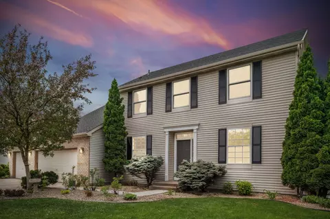 13807 Fleetwood Ave, Apple Valley, MN 55124