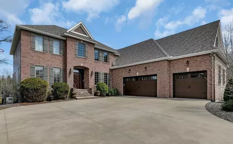 1594 Blackberry Ct, Sartell, MN 56377