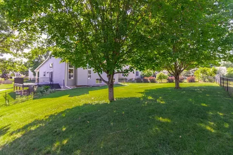 579 Eden Cir, Eagan, MN 55123 photo 24