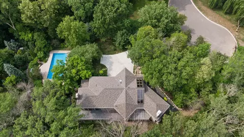 2316 Totem Trl, Minnetonka, MN 55305