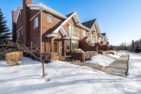 10812 Falling Water Ln #D, Woodbury, MN 55129