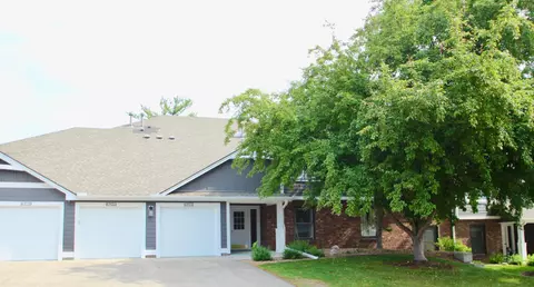 6924 Langford Dr, Edina, MN 55436
