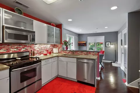 922 Lincoln Ave, Minneapolis, MN 55403