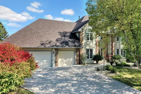 9510 Wedgewood Dr, Woodbury, MN 55125