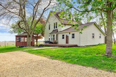 41066 780th Ave, Truman, MN 56088