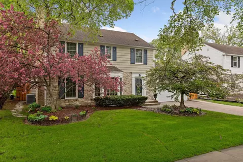 4808 Maple Rd, Edina, MN 55424