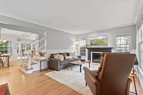 5425 Wooddale Ave, Edina, MN 55424
