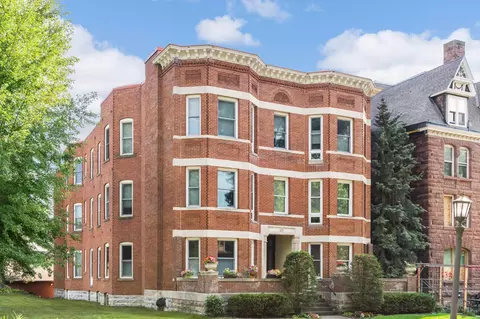 528 Ashland Ave #6, Saint Paul, MN 55102