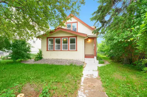 2108 5th Ave N, Minneapolis, MN 55405