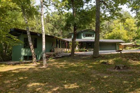 20 82nd St NE, Rochester, MN 55906