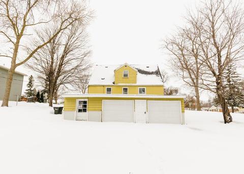1234 N Marien St, Fergus Falls, MN 56537