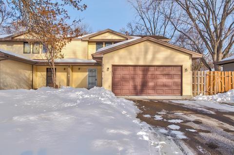 3576 Hillsboro Ave N, New Hope, MN 55427