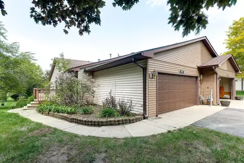 8765 134th St W, Apple Valley, MN 55124