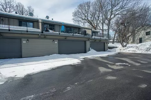 4403 Arden View Ct, Arden Hills, MN 55112