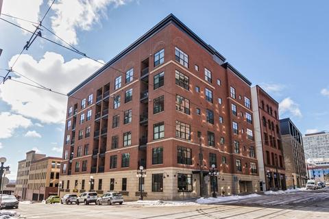 270 4th St E #305, Saint Paul, MN 55101