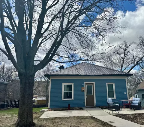 324 Garfield St S, Lake Benton, MN 56149
