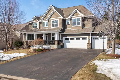 9617 211th St W, Lakeville, MN 55044