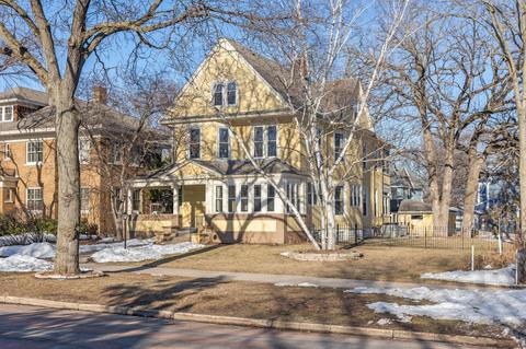 2027 Kenwood Pkwy, Minneapolis, MN 55405