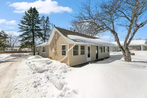 1220 6th St, Howard Lake, MN 55349