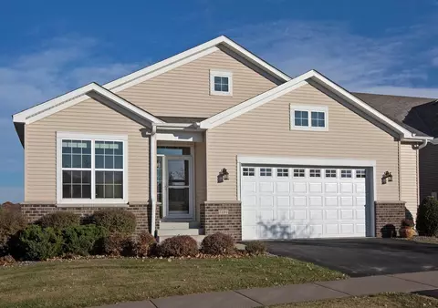 7394 Ranier Ln N, Maple Grove, MN 55311