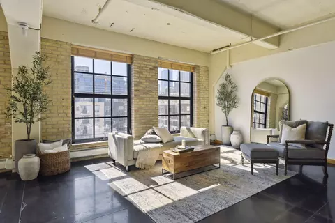 117 Portland Ave #602, Minneapolis, MN 55401