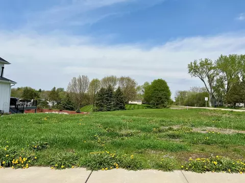 1709 Huron Ct, Northfield, MN 55057