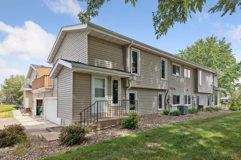 6730 Foliage Ct W, Rosemount, MN 55068
