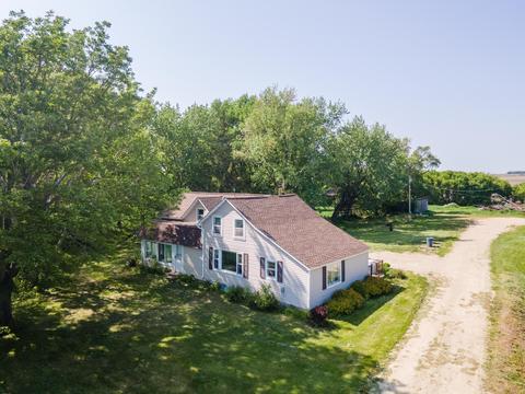 8249 County 11 Blvd, Kenyon, MN 55946