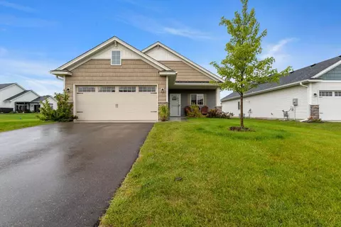 31644 Mcguire Trl, Lindstrom, MN 55045