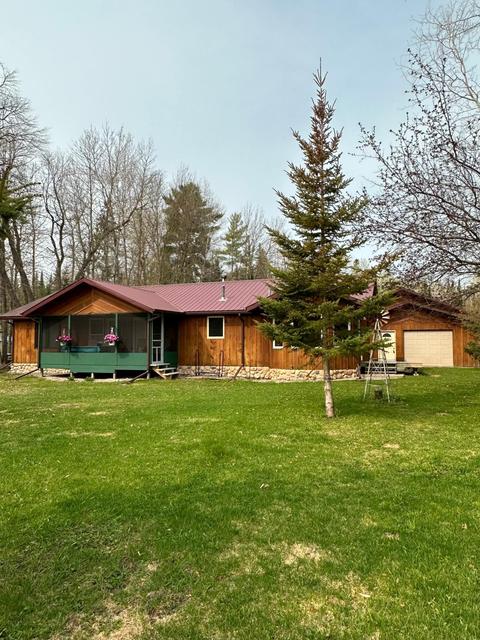 10456 Ash River Trl, Orr, MN 55771