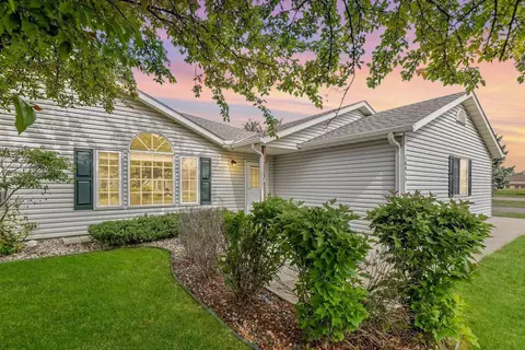 10915 57th St NE, Albertville, MN 55301