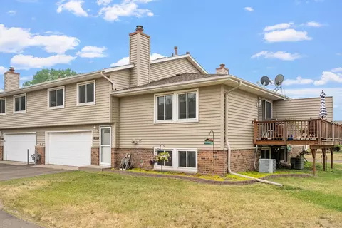 6105 64th Ave N, Brooklyn Park, MN 55429