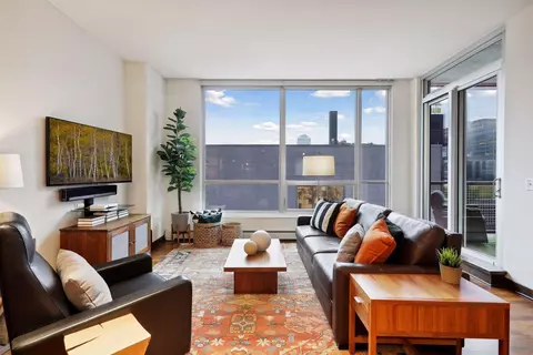 901 S 2nd St #505, Minneapolis, MN 55415