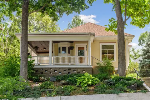 3825 Upton Ave S, Minneapolis, MN 55410