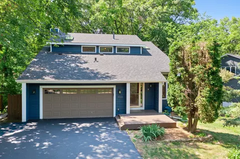 3665 Widgeon Way, Eagan, MN 55123 photo 2
