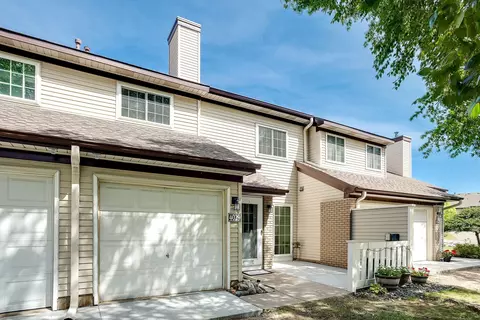 4029 Crystal Cir #107, Shoreview, MN 55126