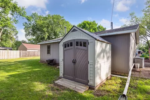 2061 Opal Dr, Eagan, MN 55122 photo 38