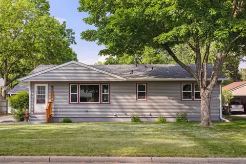 2061 Opal Dr, Eagan, MN 55122 photo 3