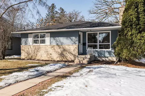 925 7th Ave SW, Rochester, MN 55902
