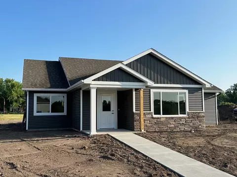 1705 Knottingham Dr, Sartell, MN 56377
