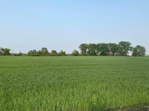 8890 Grace Ln N, Greenfield, MN 55357