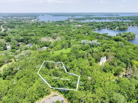 21295 Christmas Ln, Shorewood, MN 55331