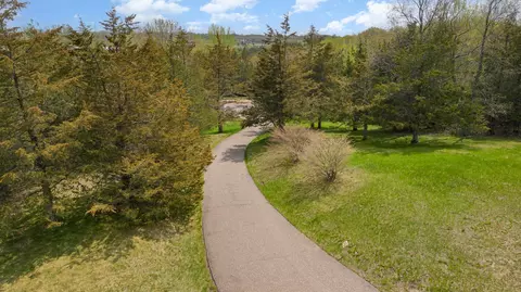 757 Aldro Rd, Hudson, WI 54016